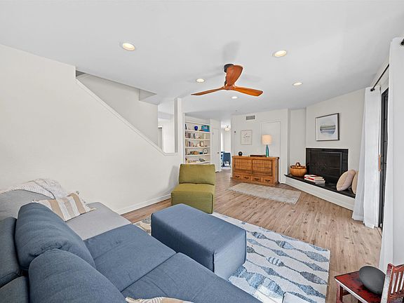 4th image of 1738 Reed Ave #B