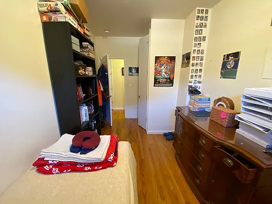 Rented by Mdays Realty | media 13