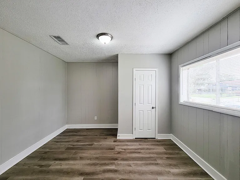 3121 Proswimmer St — Photo 12