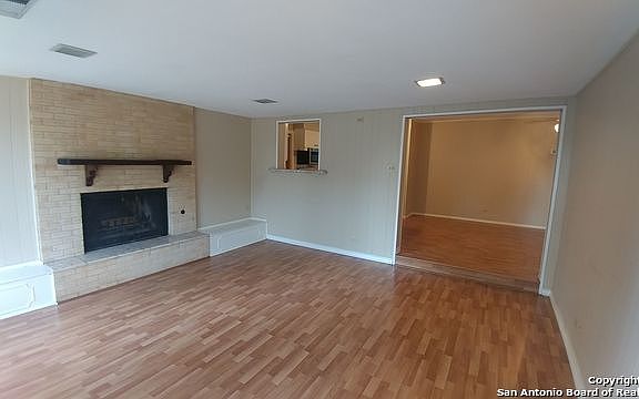 3rd image of 302 Green Meadow Blvd