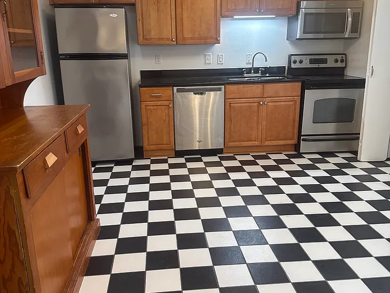 Eat in kitchen.