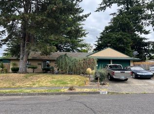 1002 SE 210th Ave, Gresham, OR 97030