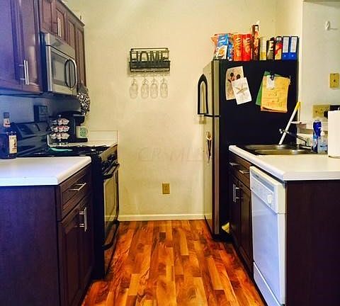 3rd image of 4905 Stoneybrook Blvd