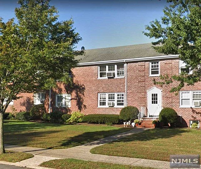 2nd image of 295 Bogert Rd APT 1A