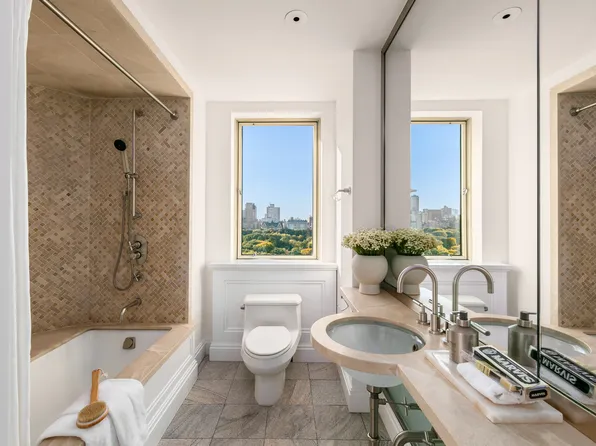 923 Fifth Avenue image 11 of 16