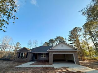 2840 Lakeview Dr, Sumter, SC 29154