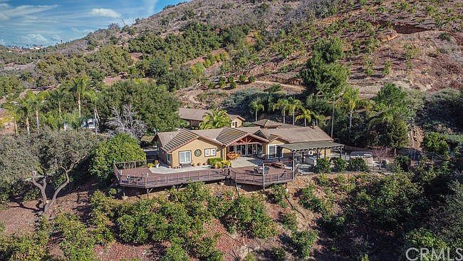 1st image of 44626 Sandia Creek Dr