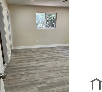 885 NE 133rd St — Photo 11