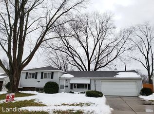 5509 Williamsburg Dr, Lorain, OH 44053