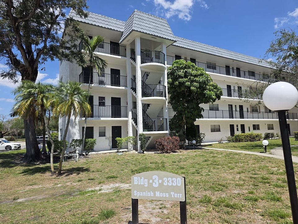 2nd image of 3330 Spanish Moss Terrace #113