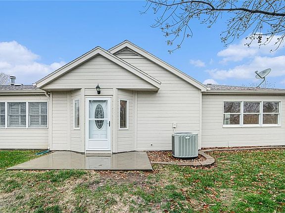 4th image of 6523 NW Revere Dr