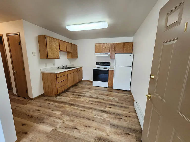 2330 E Hamilton Ave — Photo 9