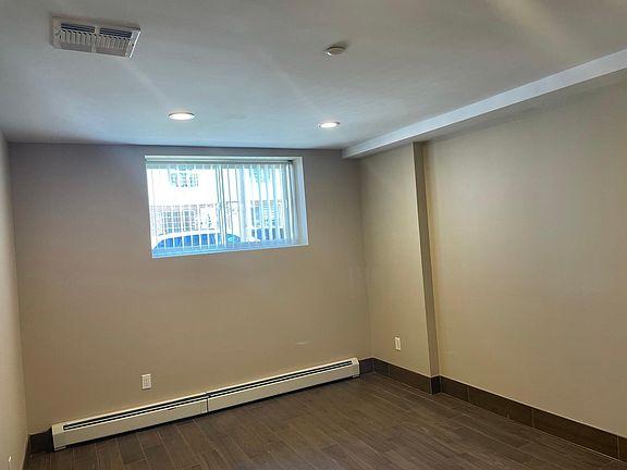 5th image of 28 Cabot Pl #1