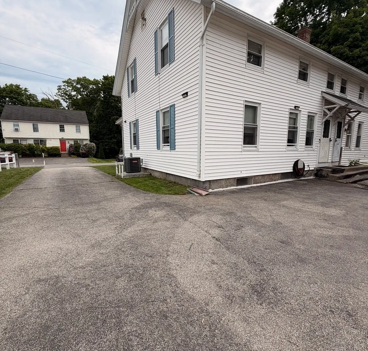 3 bed, 1153 sqft, $2,500 — Photo 2