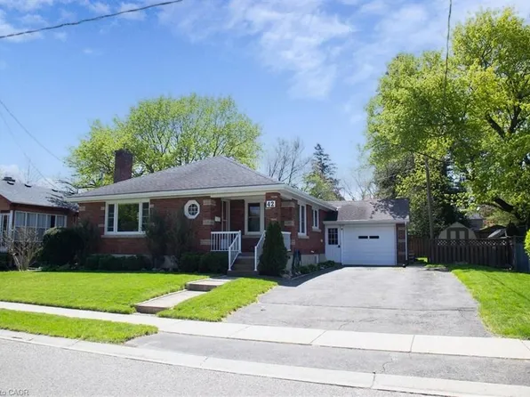 42 Hawthorne Ave, Norfolk County, ON N3Y 2L9