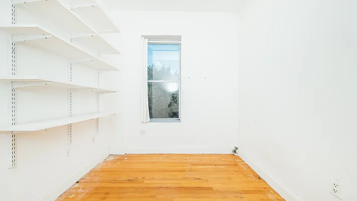 Rented by Nooklyn NYC LLC | media 8