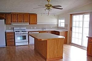 4th image of 6523 Riverview Ln #9