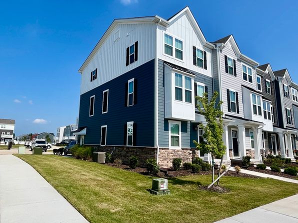 110 Fost Blvd #1