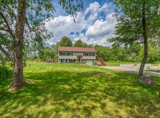 14 Abigails Cir, Jefferson, NH 03583