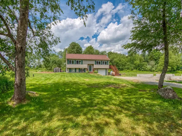 14 Abigails Circle, Jefferson, NH 03583