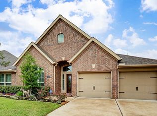 1918 Sunset Springs Dr, Pearland, TX 77584