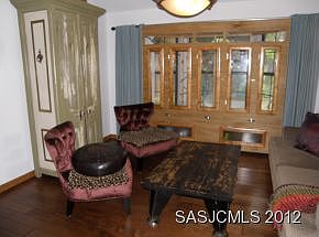 3rd image of 1591 San Carlos St