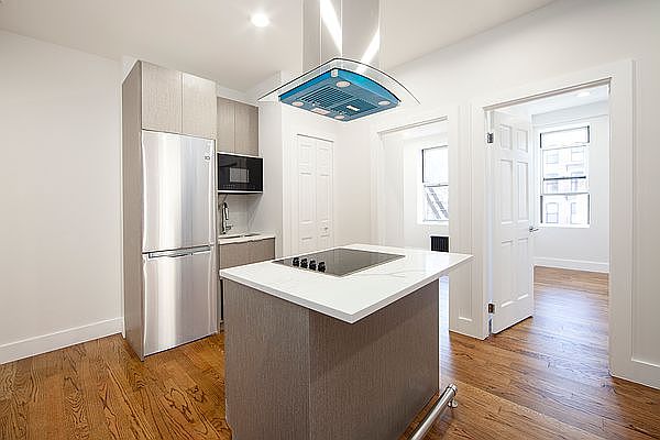 1st image of 210 1st Ave #3F