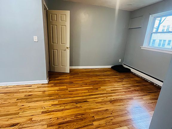 2nd image of 236 Stuyvesant Ave APT 4