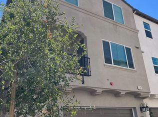 2202 N Cordon Gln, Escondido, CA 92025