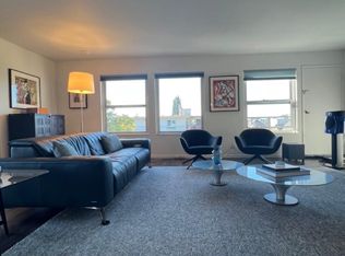 250 Montecito Ave APT 401, Oakland, CA 94610