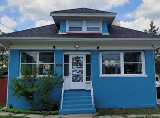 732 Cedar Ave, Elgin, IL 60120