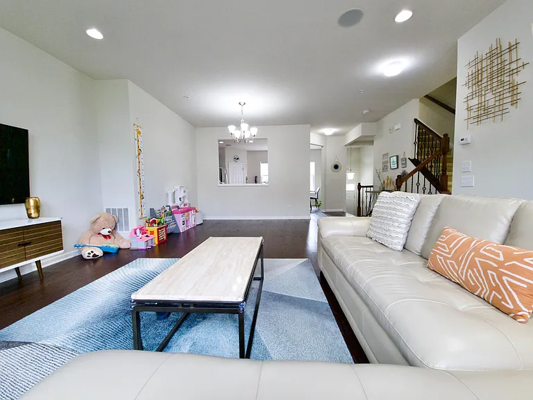 111 Admiral Ln — Photo 12