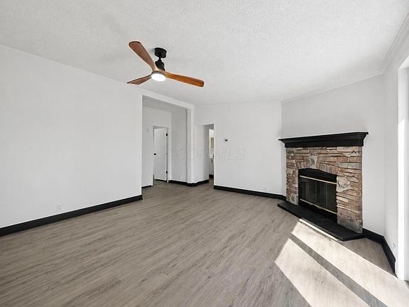 5th image of 2525 Panther Dr NE