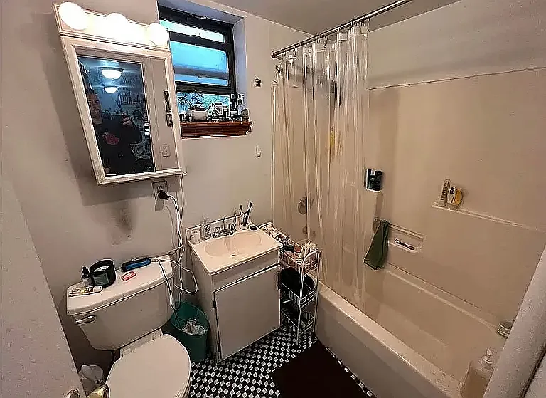 519 E 12th St #2B — Photo 10
