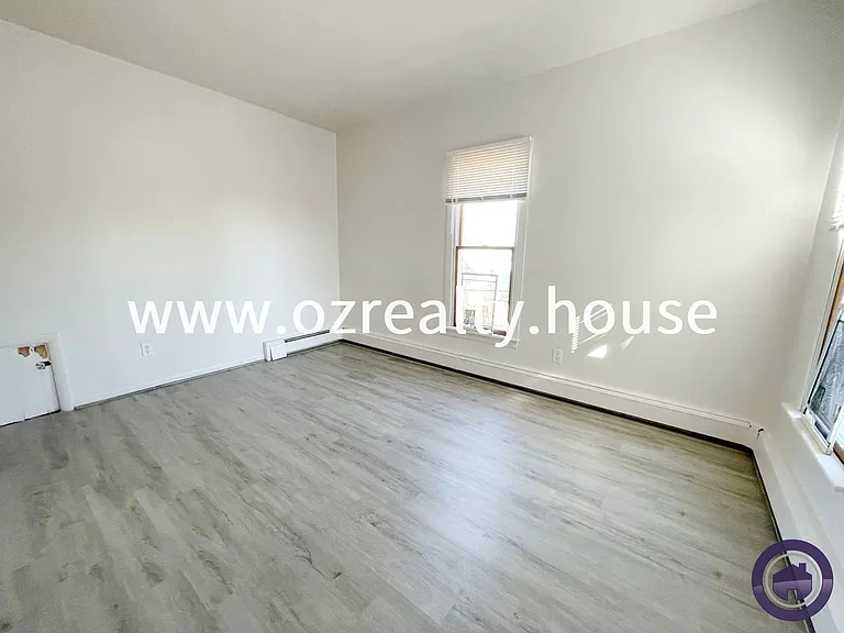 215 E Reed Ave — Photo 15