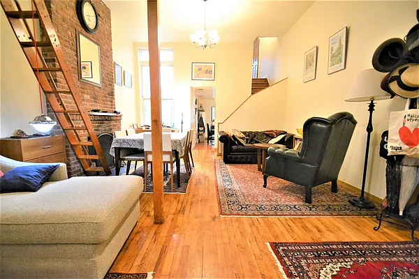 Sold by Lasri Group Inc | media 15