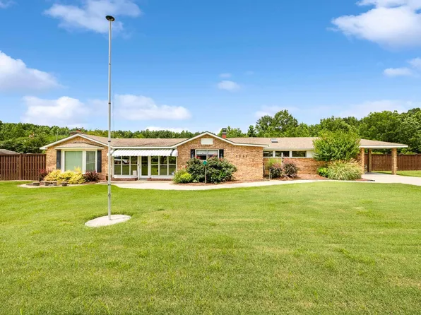 3212 Silica Hts, Benton, AR 72015