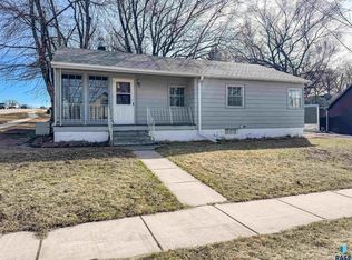300 S 1st Ave, Brandon, SD 57005