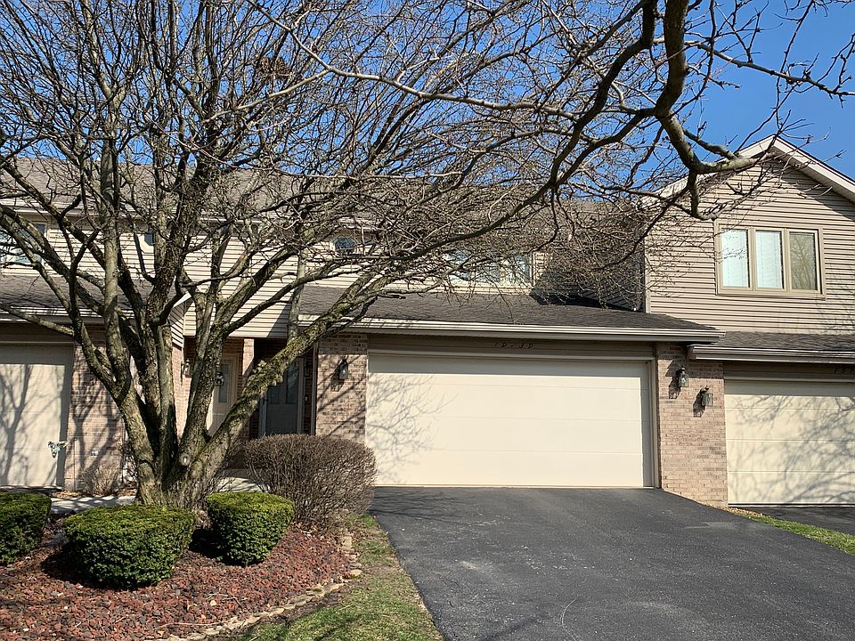 1st image of 19739 Cambridge Dr #9739