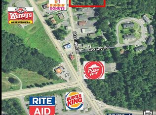 39 Sterling Rd, Mount Pocono, PA 18344