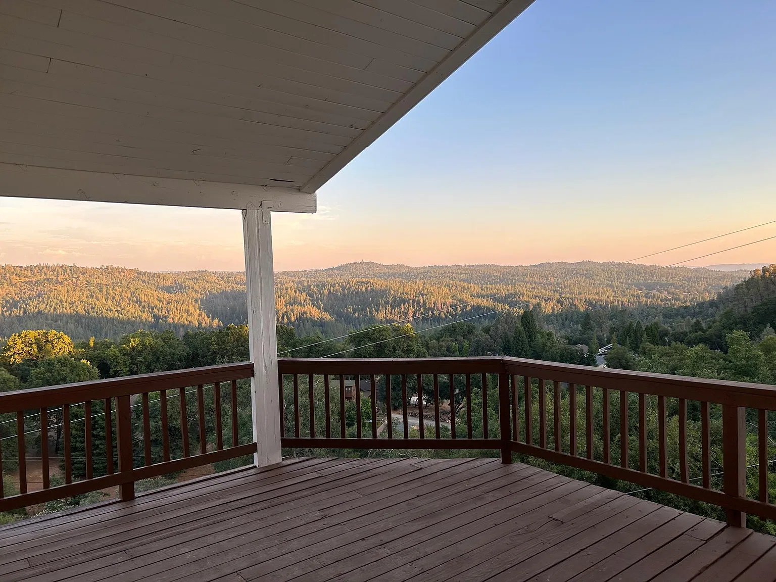 4 bed, 2.5 bath, 2070 sqft, $3,200 — Photo 3