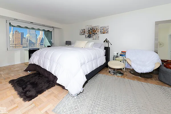 Rented by Brown Harris Stevens | media 19