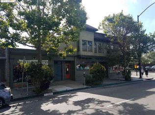 1103 Hopkins St, Berkeley, CA 94702