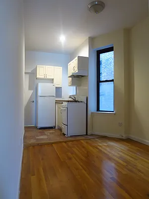 Rented by City & Suburban | media 21