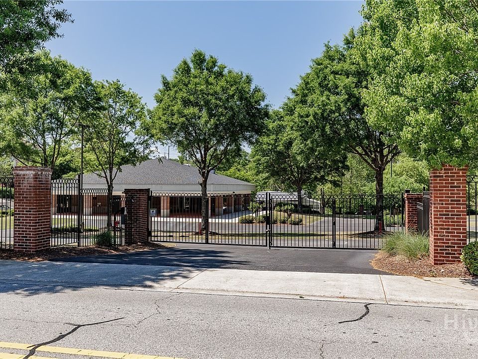 1st image of 225 Oak Street #132