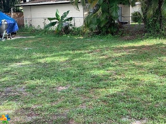3rd image of 825 W Las Olas Blvd APT B