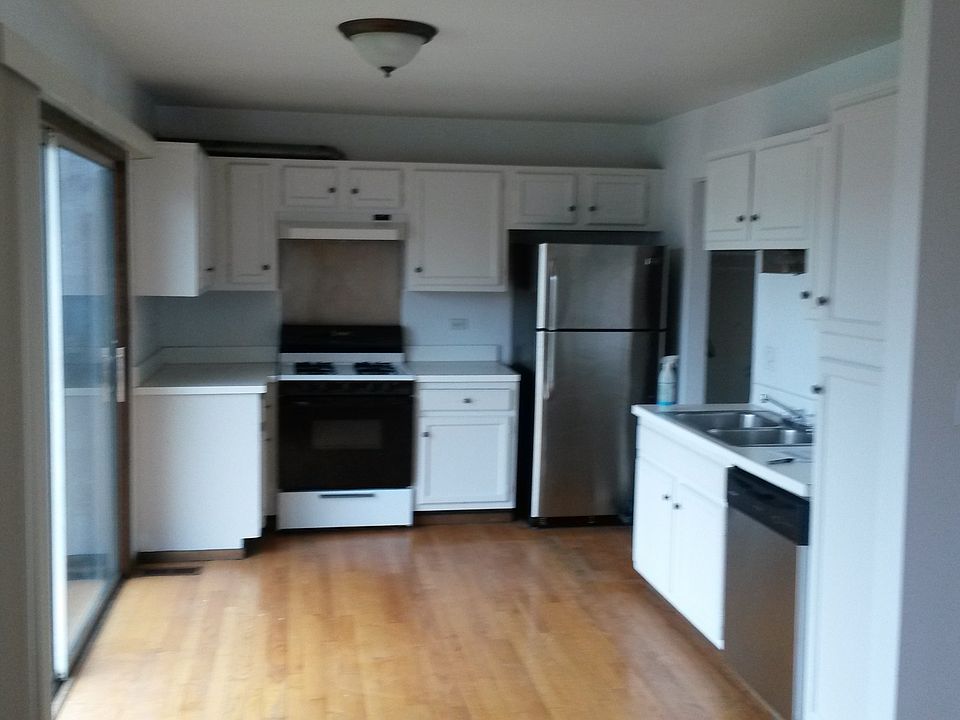 1st image of 16 Scarlet Hawthorn Pl