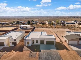 525 2nd St NE, Rio Rancho, NM 87124