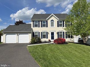 104 Simpson Ct, North Wales, PA 19454