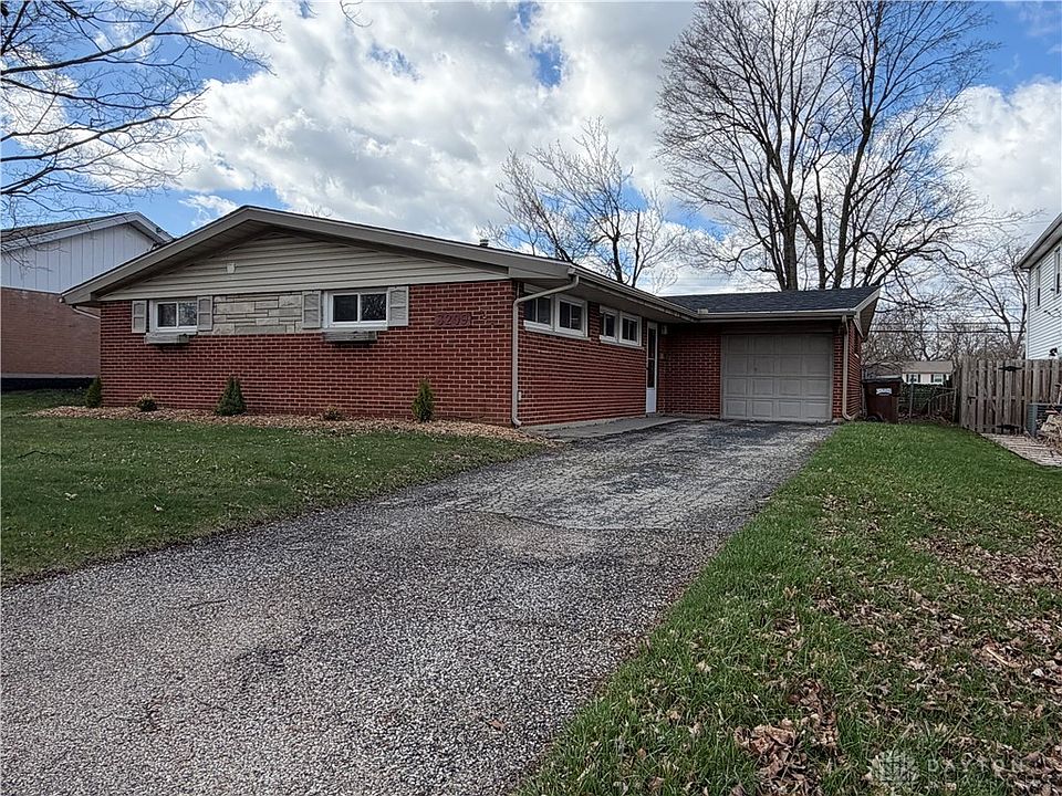 1st image of 3209 Carrier Ave